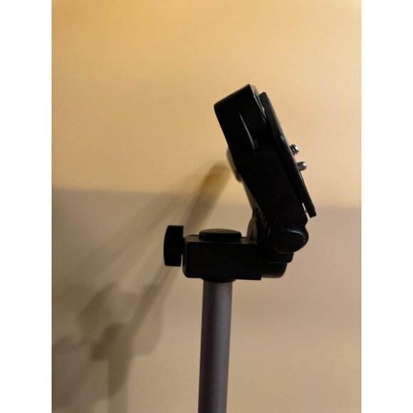 Ambico V-0555 54" Lightweight Aluminum Tripod Quick Release Shoe 3-Way Pan Head - Picture 6 of 16